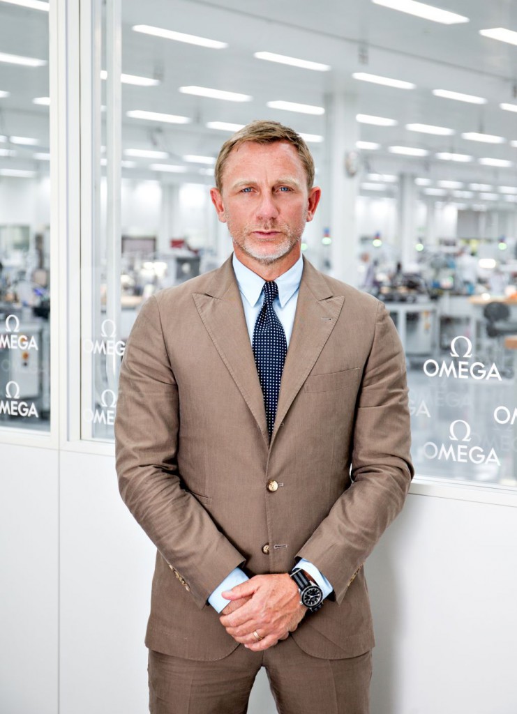 Daniel_Craig_is_seen_at_the_OMEGA_Factory_Visit_in_Switzerland_2